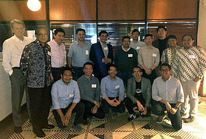 RSM alumni in Indonesia enjoying New Year's drinks in 2020