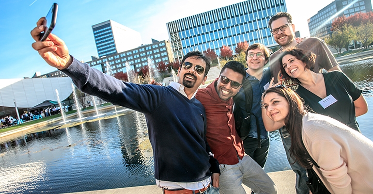 Three decades of MBA alumni reunited