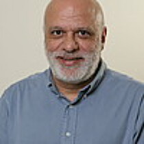 Profile picture of Professor Eduardo Diniz