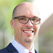 Profile picture of Dr. Christoph Schneider.