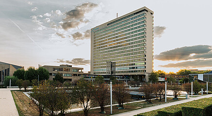 Tinbergen (H) building: EUR’s tallest