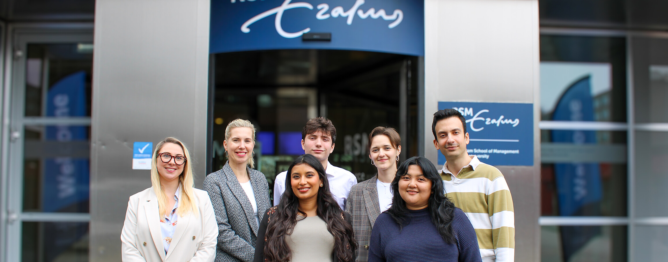 Team Portrait for the Executive Master Programme at Rotterdam School of Management, Erasmus University