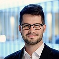 Marcell Bozsik, Hungary alumni chapter leader and consultant at DHL Consulting