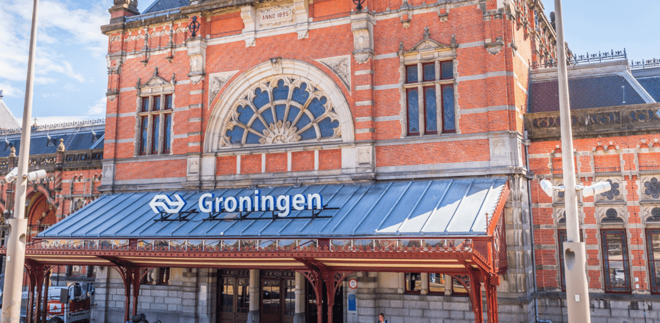 Picture of central station in Groningen