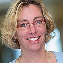 Profile picture of Professor Yvonne van Everdingen.