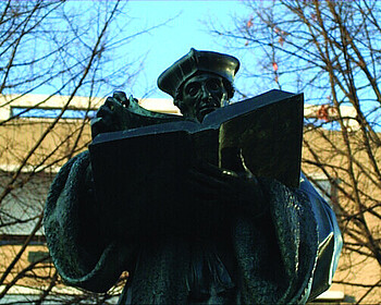 Erasmus statue