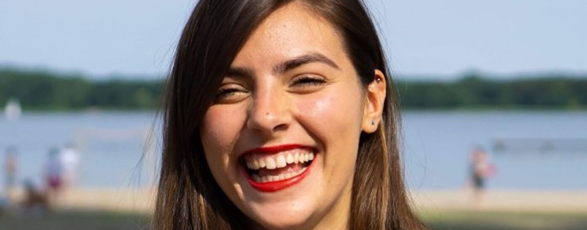 A photo shows Maria Carmen Punzi, a PhD candidate of Rotterdam School of Management