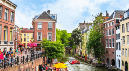 Picture of the city centre of Utrecht with her canal