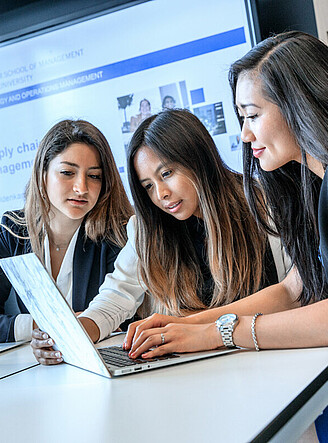 Bachelor students in classroom